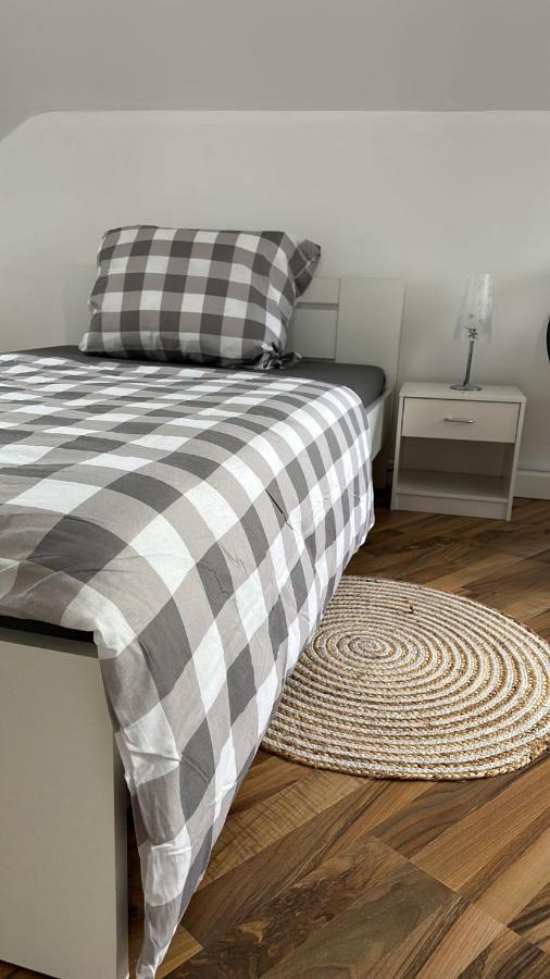Schoenes Zimmer Im Zentrum - 3 Paderborn Zewnętrze zdjęcie
