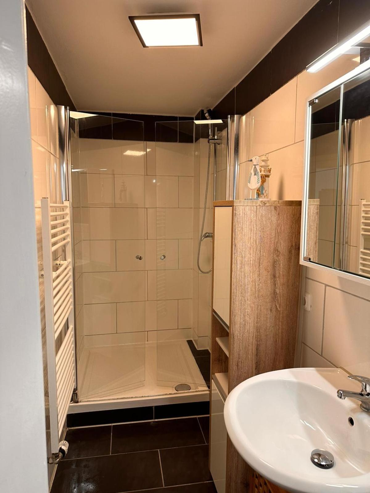 Schoenes Zimmer Im Zentrum - 3 Paderborn Zewnętrze zdjęcie